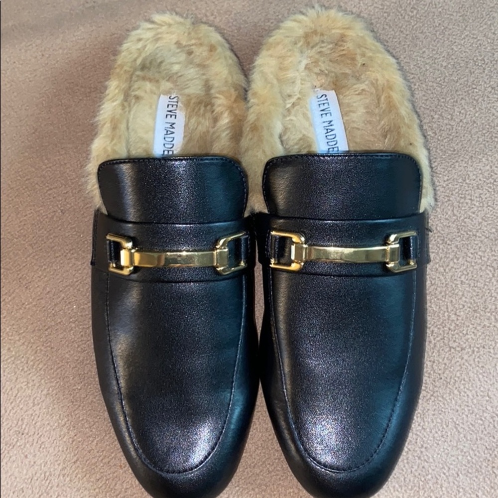 Steve Madden slides